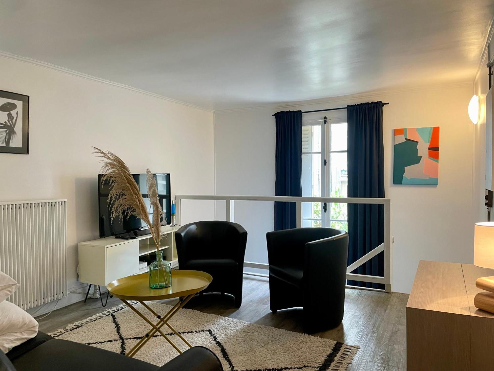 Elegant Triplex - Tour Eiffel Invalides Apartment Paris Luaran gambar