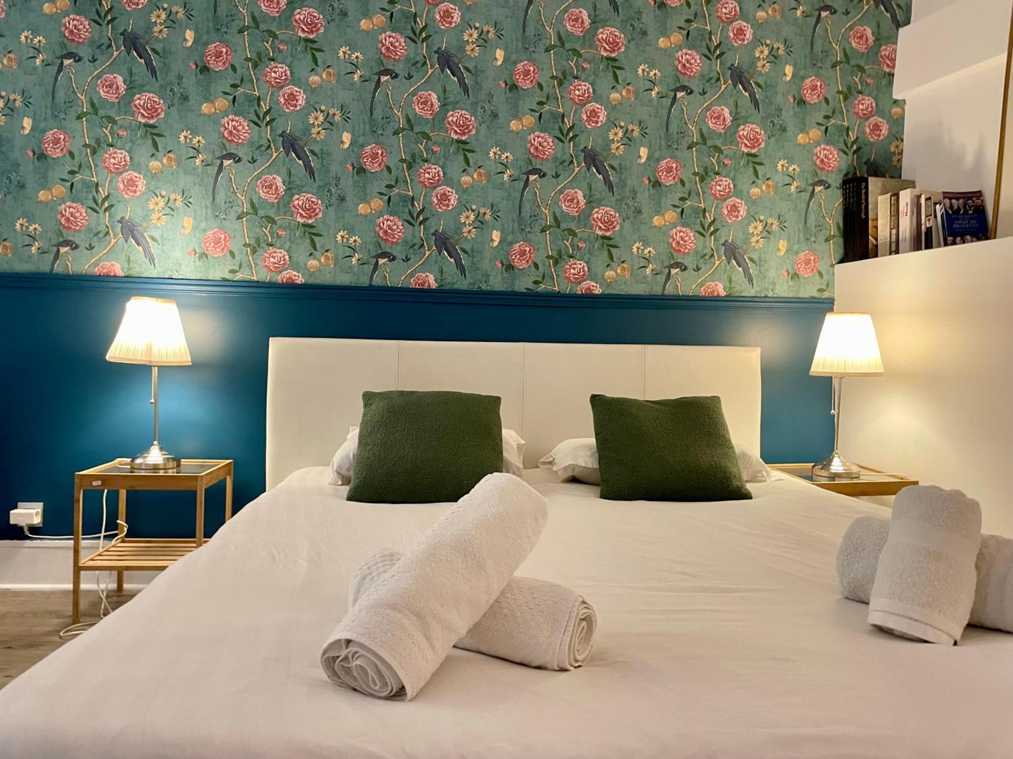 Elegant Triplex - Tour Eiffel Invalides Apartment Paris Luaran gambar